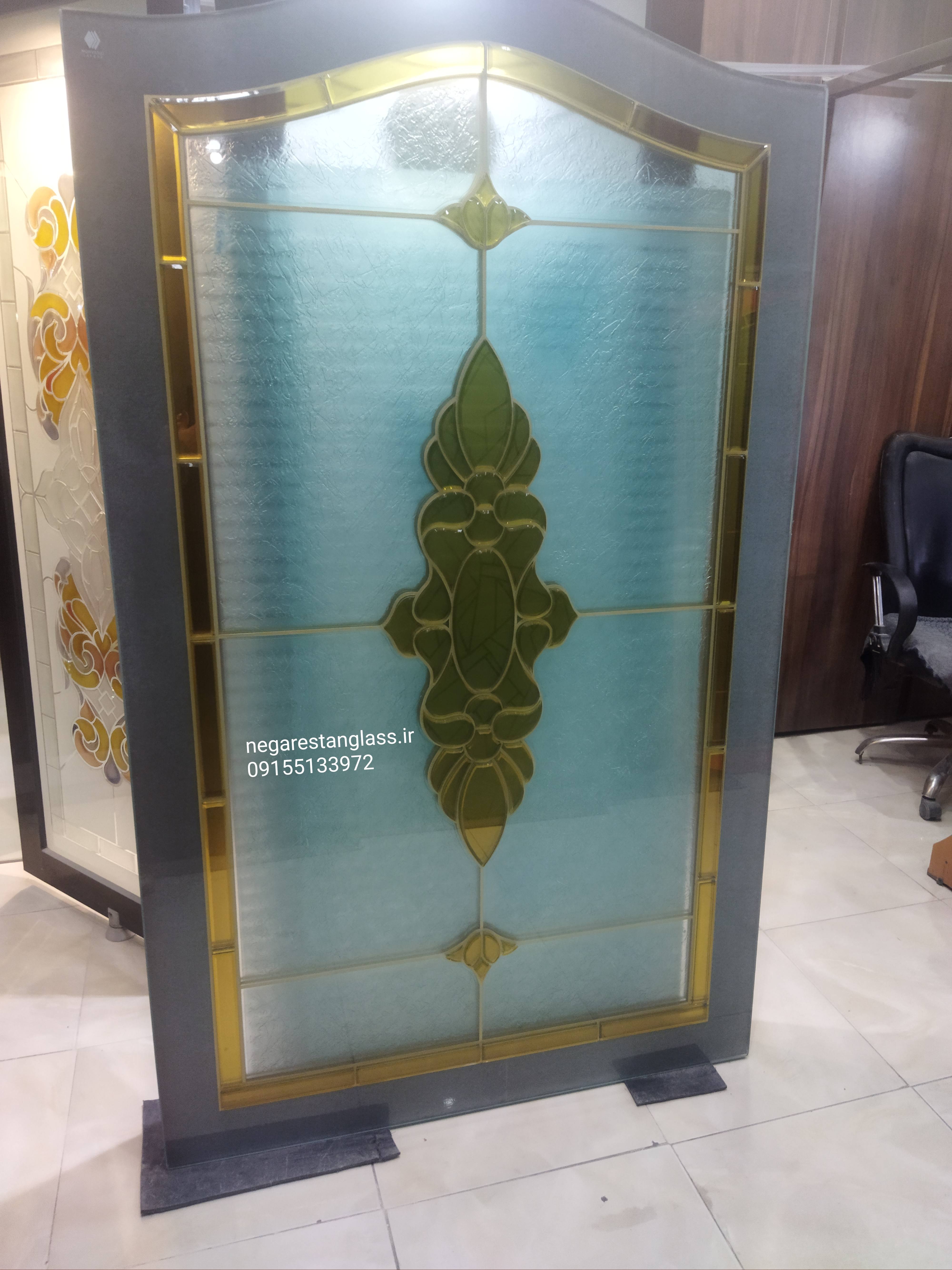 درب ورودی شیشه ای