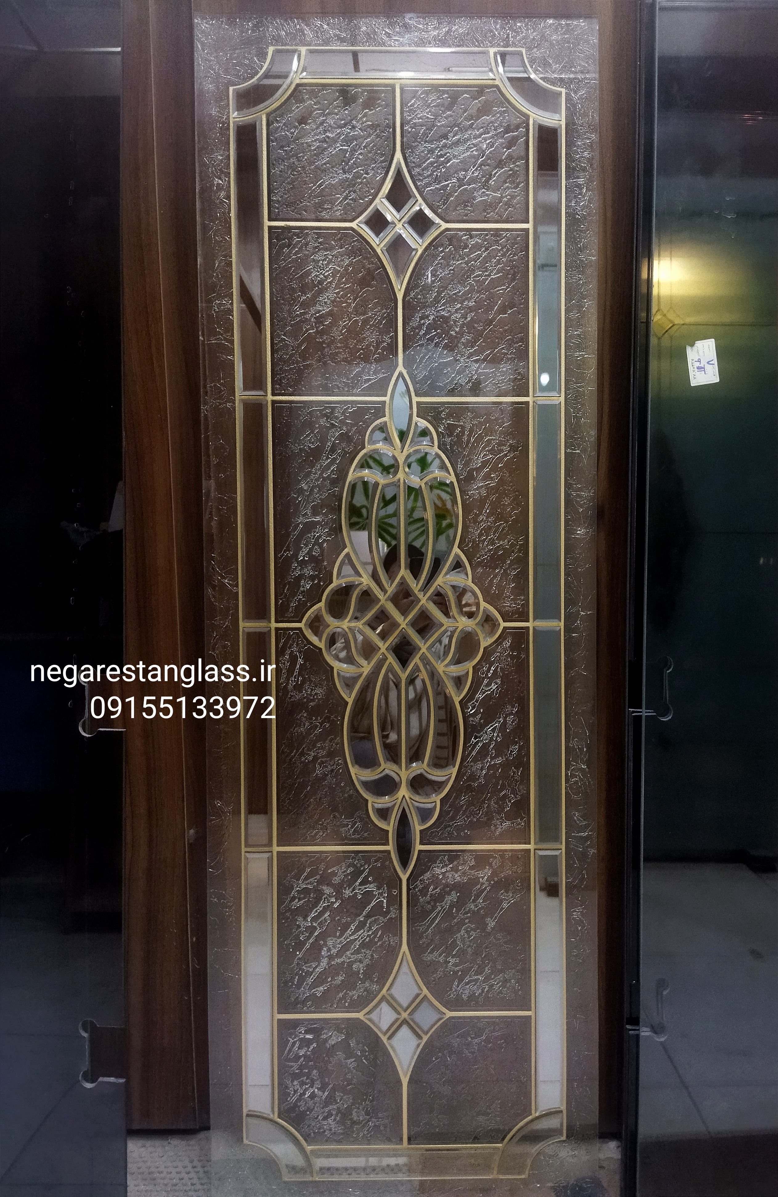 درب ورودی شیشه ای