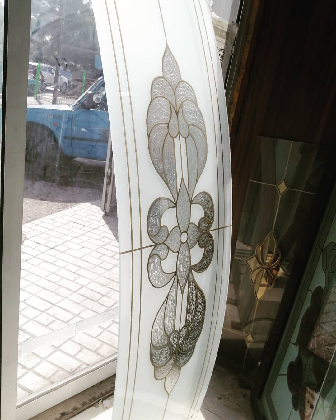 درب ورودی شیشه ای