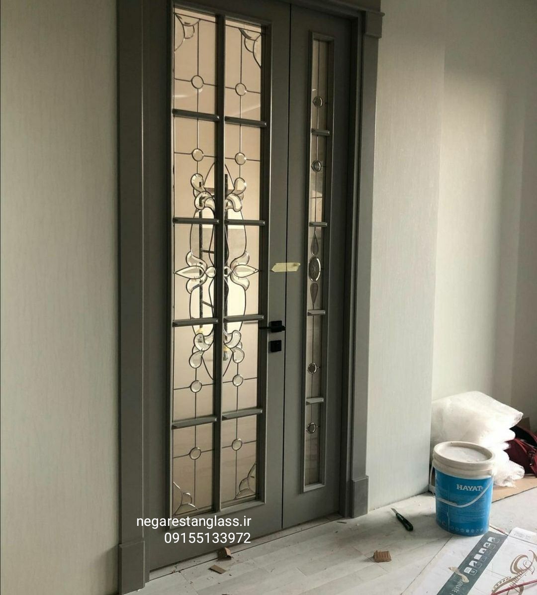 درب ورودی شیشه ای